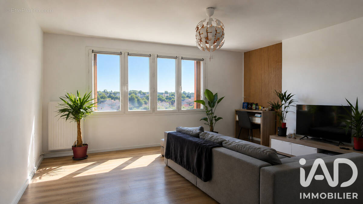 Photo 1 - Appartement à LES CLAYES-SOUS-BOIS