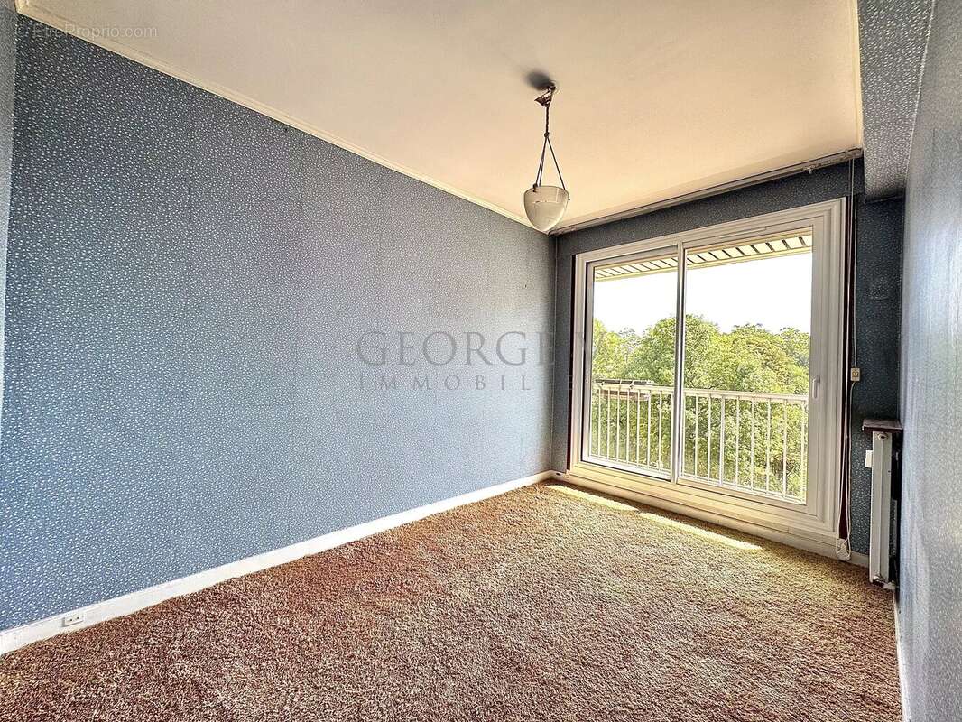 Appartement à BOURG-LA-REINE