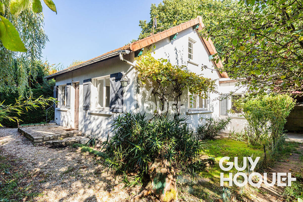 Maison à CHILLY-MAZARIN