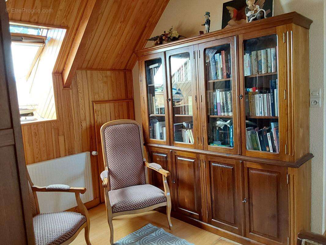 Maison Rostrenen 6 pièce(s) 145 m2 - photo 12