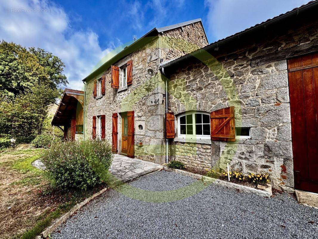 Maison à SOUS-PARSAT