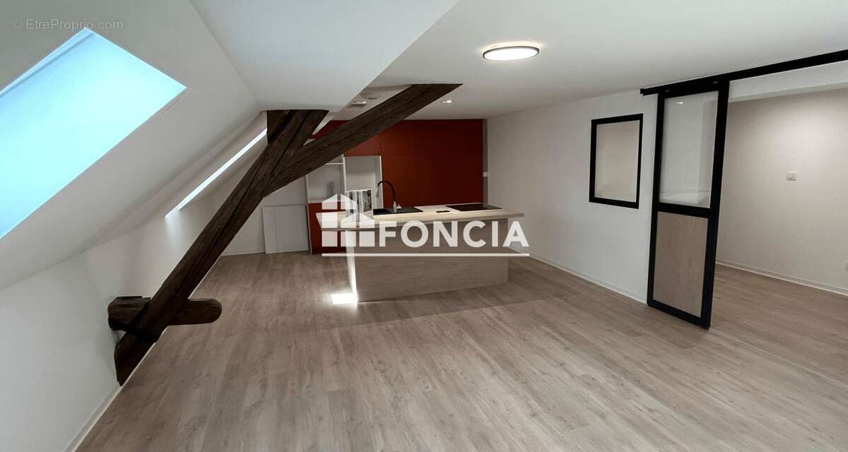 Sarrebourg – Exceptionnel duplex F3 de 104 m² dans une ancienne filature réhabilitée avec prestations contemporaines + carport - photo 4