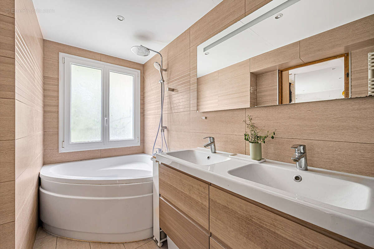 Maison avec jardin & terrasse - Calme absolu - 5 min du métro Ligne 13 - photo 10