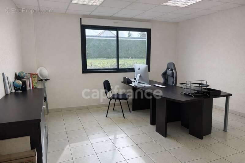 Local/bureau à vendre BUXY (71) - photo 3