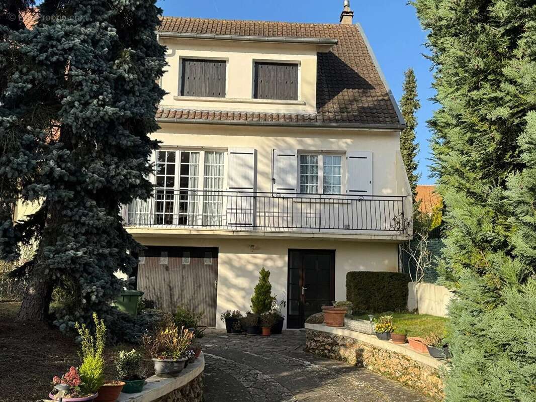 Maison à FEUCHEROLLES