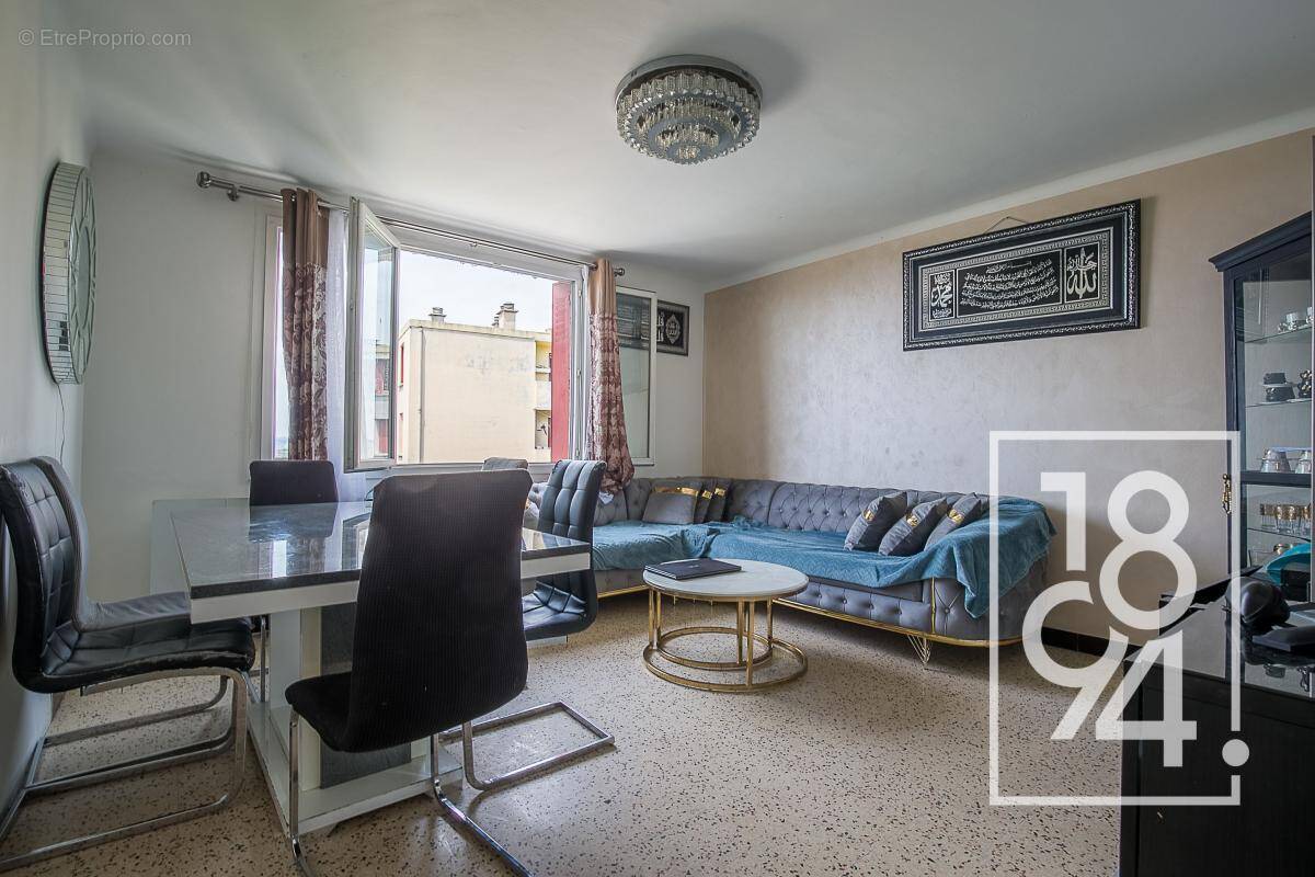 Appartement à MARSEILLE-14E