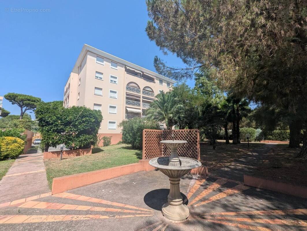 Photo 1 - Appartement à FREJUS