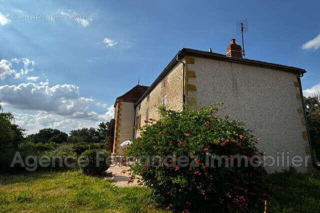 Maison 115 m² à Urbise  - photo 3