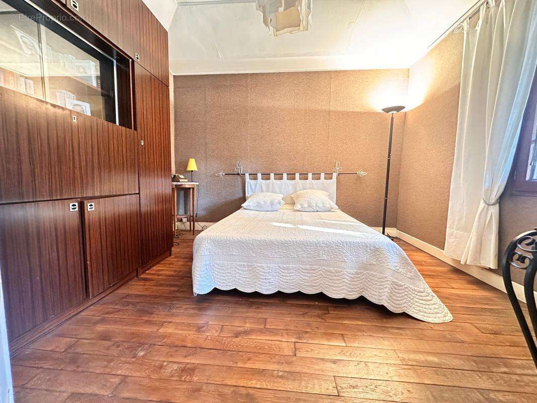 Maison à SAINT-MAUR-DES-FOSSES