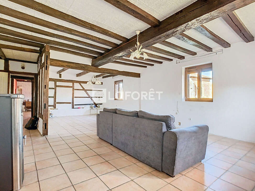 Maison à BELVAL-EN-ARGONNE