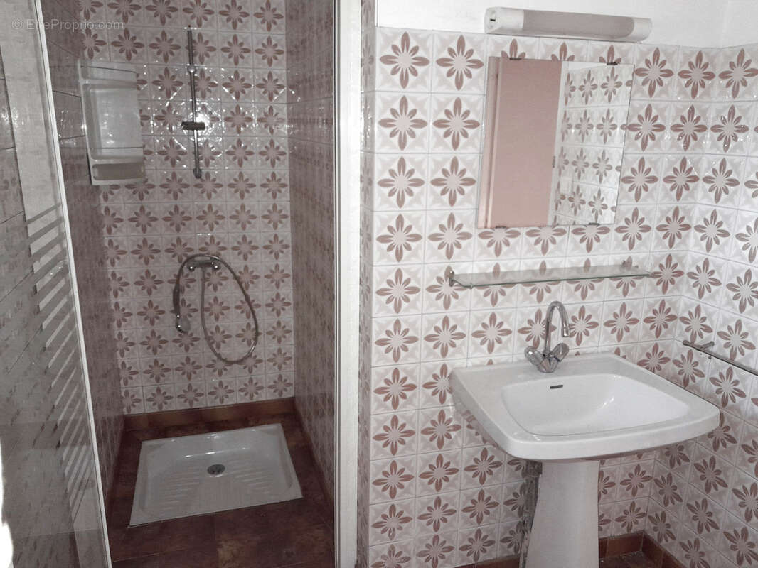 Maison à CAUMONT-SUR-DURANCE