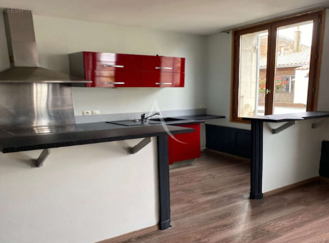 Appartement à PONS