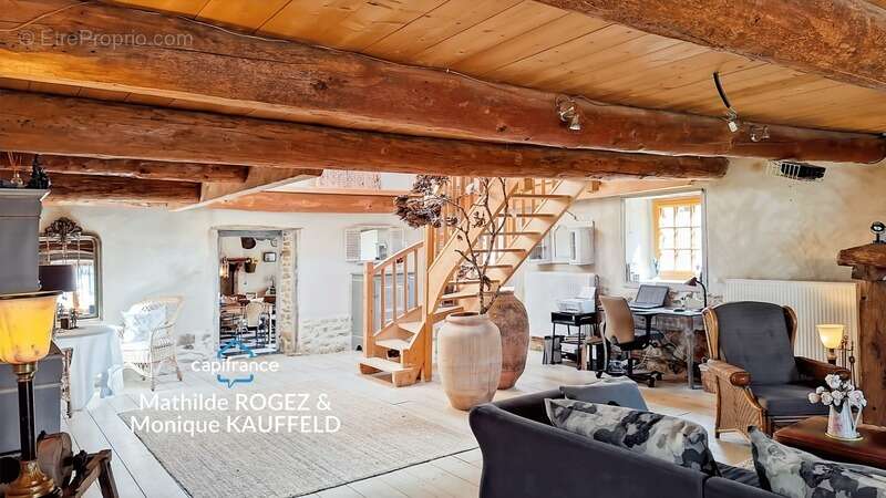 Maison à VOLLORE-VILLE