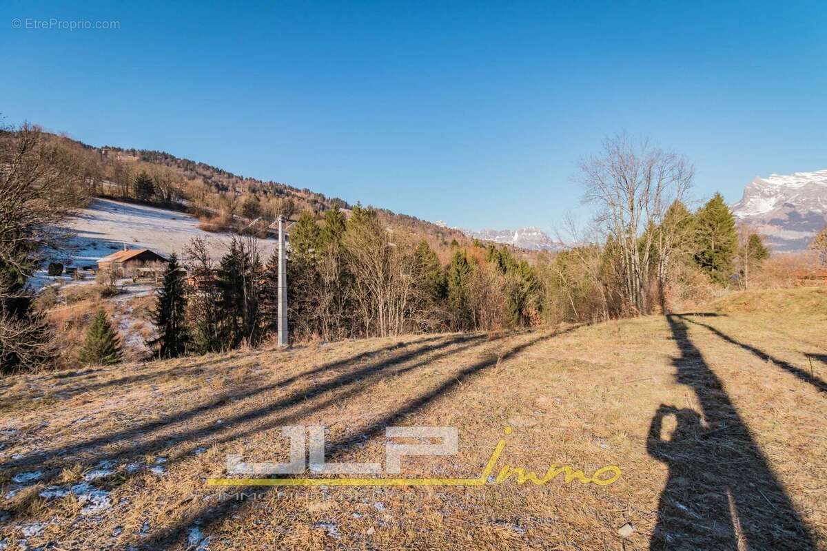 Terrain à SAINT-GERVAIS-LES-BAINS