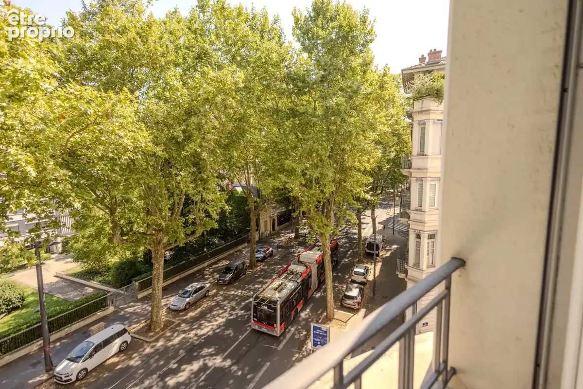 ***visite virtuelle disponible sur demande...lyon 6e…boulevard des belges…appartement bourgeois 193 m² à réinventer…balcon…ascen - photo 3