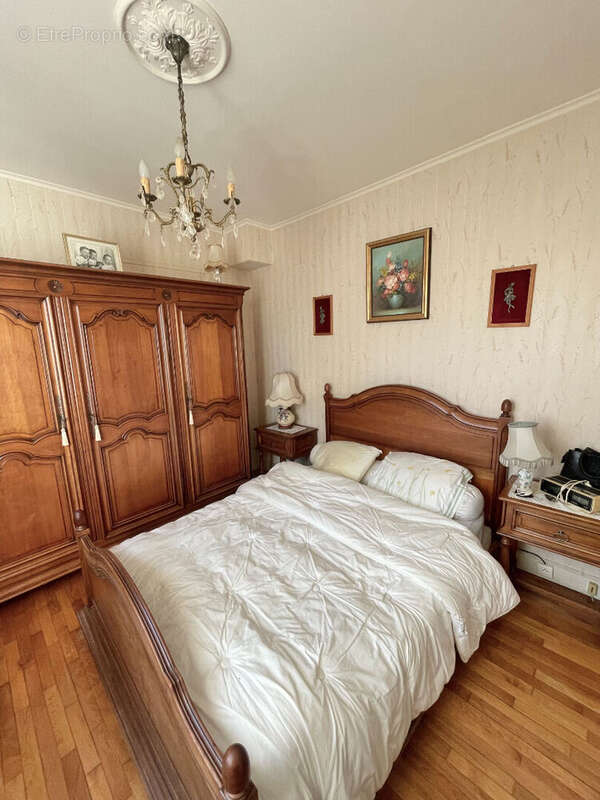 Maison à SAINT-CYR-SUR-LOIRE