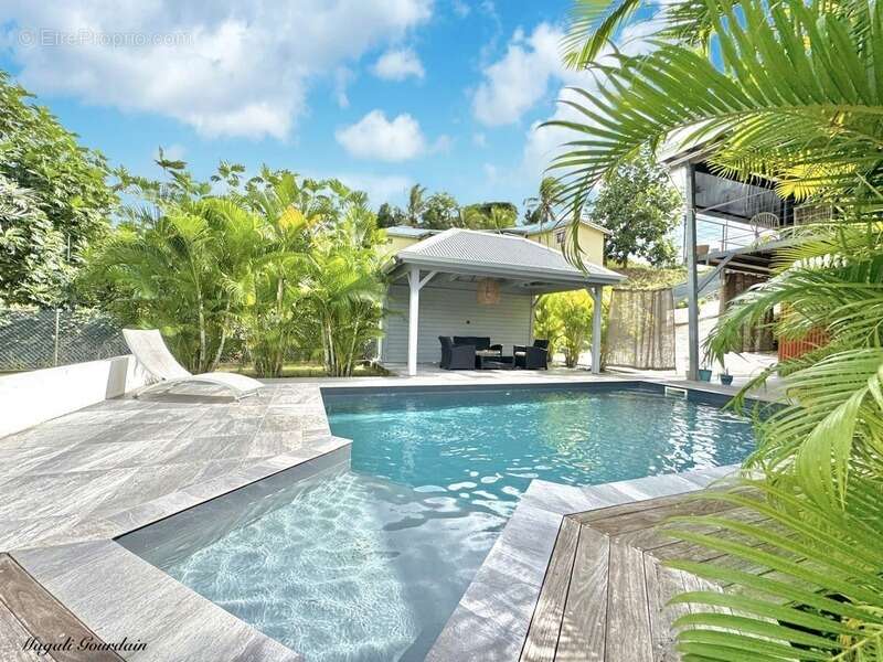 Maison à SAINTE-ANNE