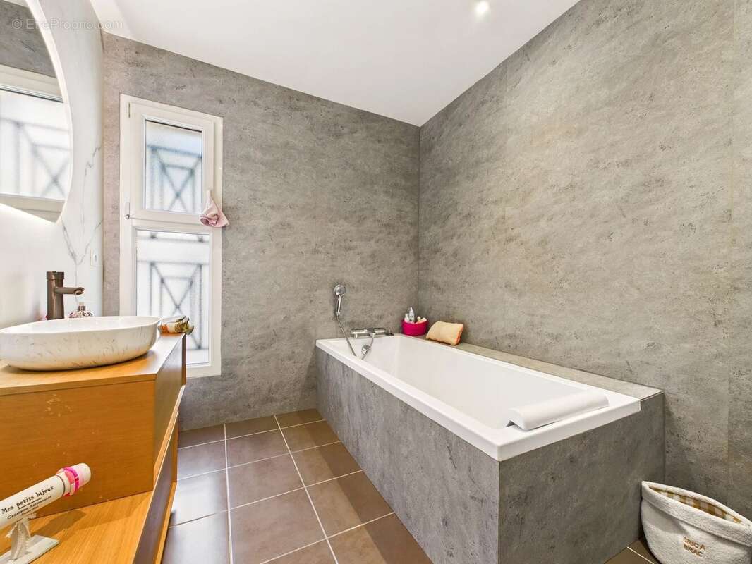 Maison à SAUSSIGNAC