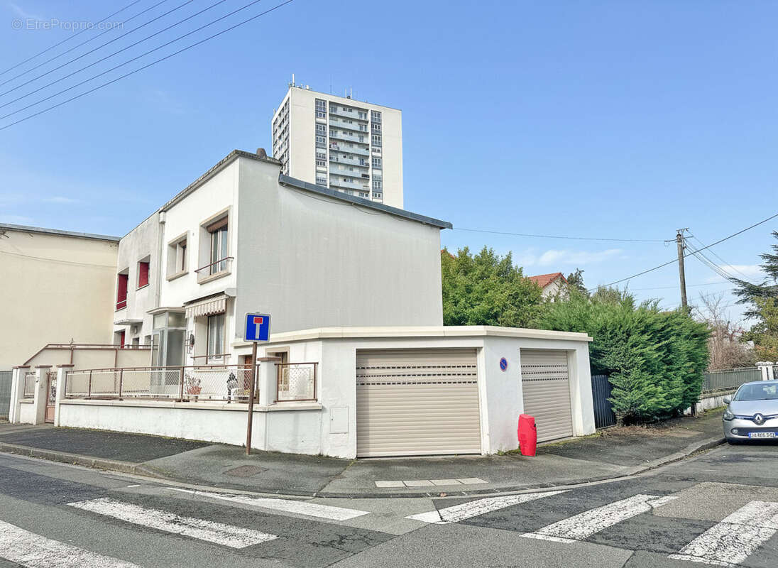 Maison à CLERMONT-FERRAND