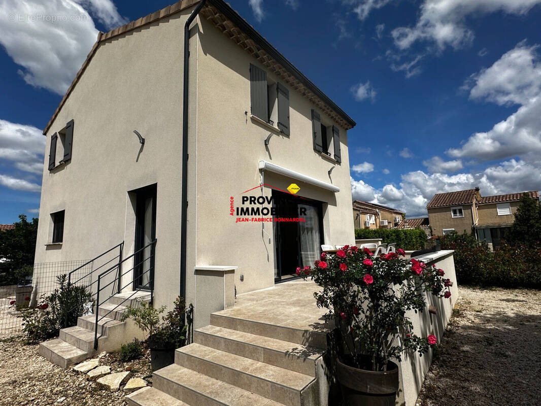 Maison à GRILLON