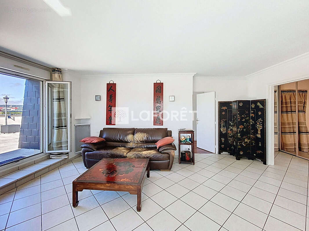 Appartement à VERNEUIL-SUR-SEINE