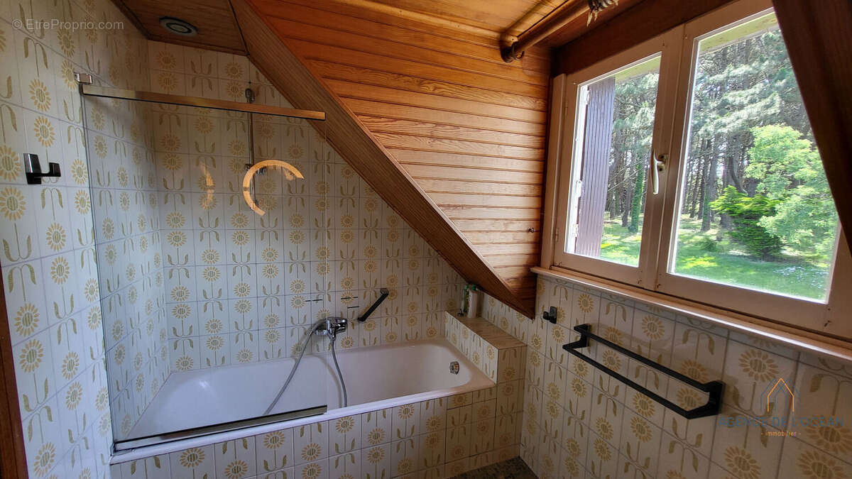 Maison 250 m² - LE PALAIS - photo 13