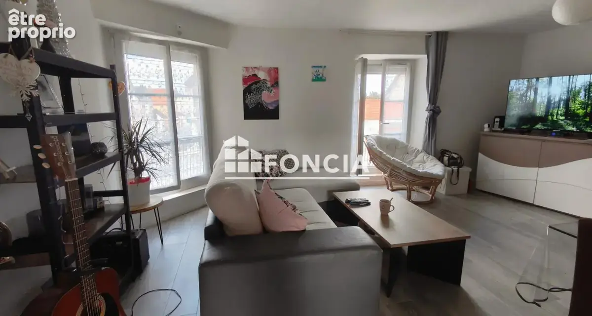 Immeuble de 2 appartements et une maison en centre ville de Dordives - photo 9