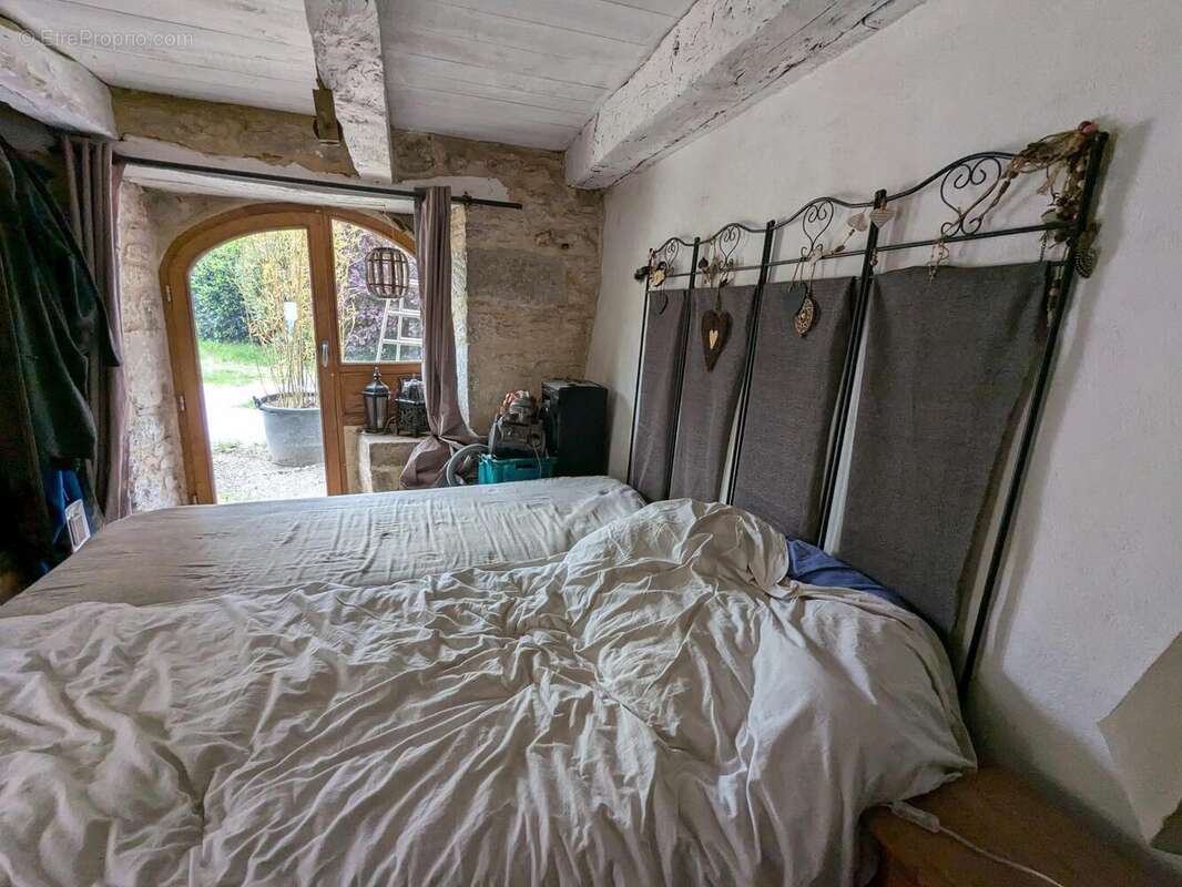 Maison 120 m² à Saint-Jean-De-Laur  - photo 8
