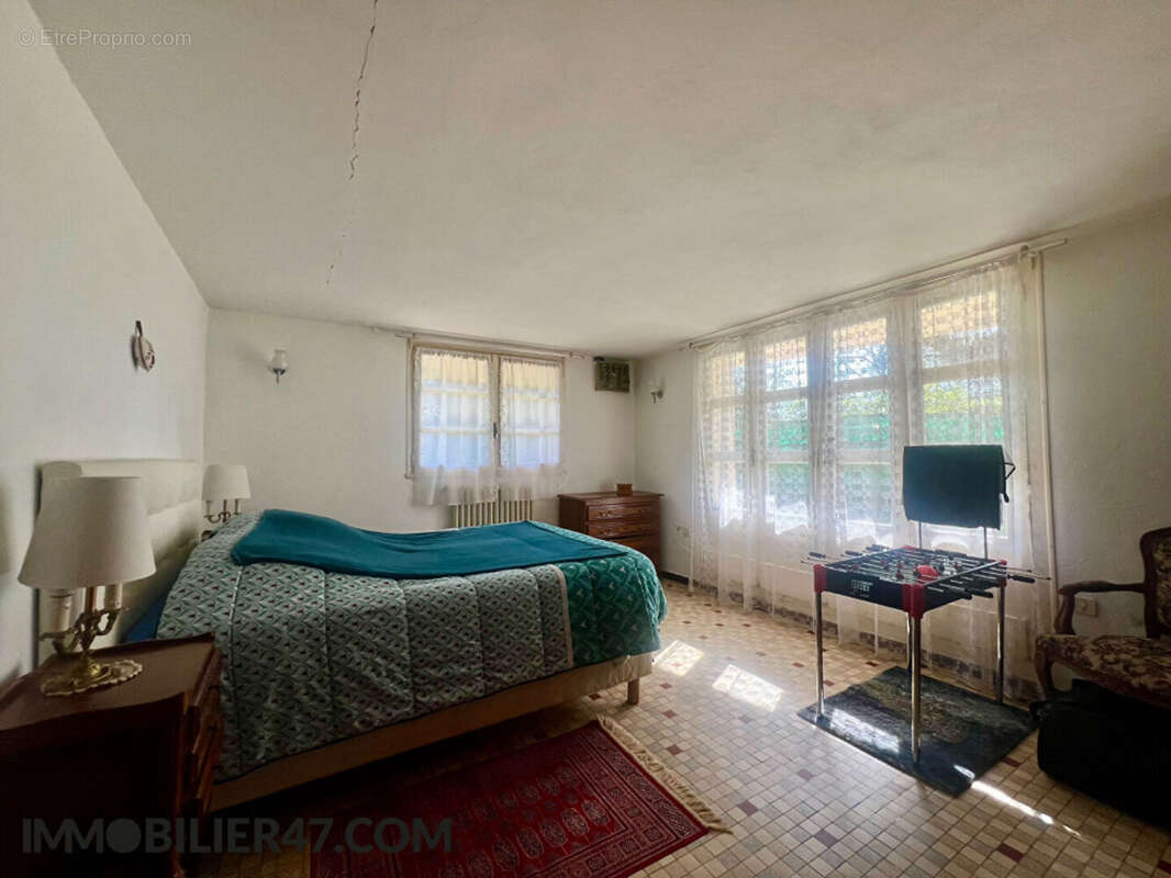 Maison sur sous sol avec dépendances - photo 14