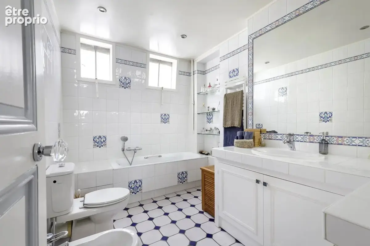 Neuilly Perronet - Voie privée - Appartement 3/4 chambres en dernier étage avec studio et chambre de service - photo 10