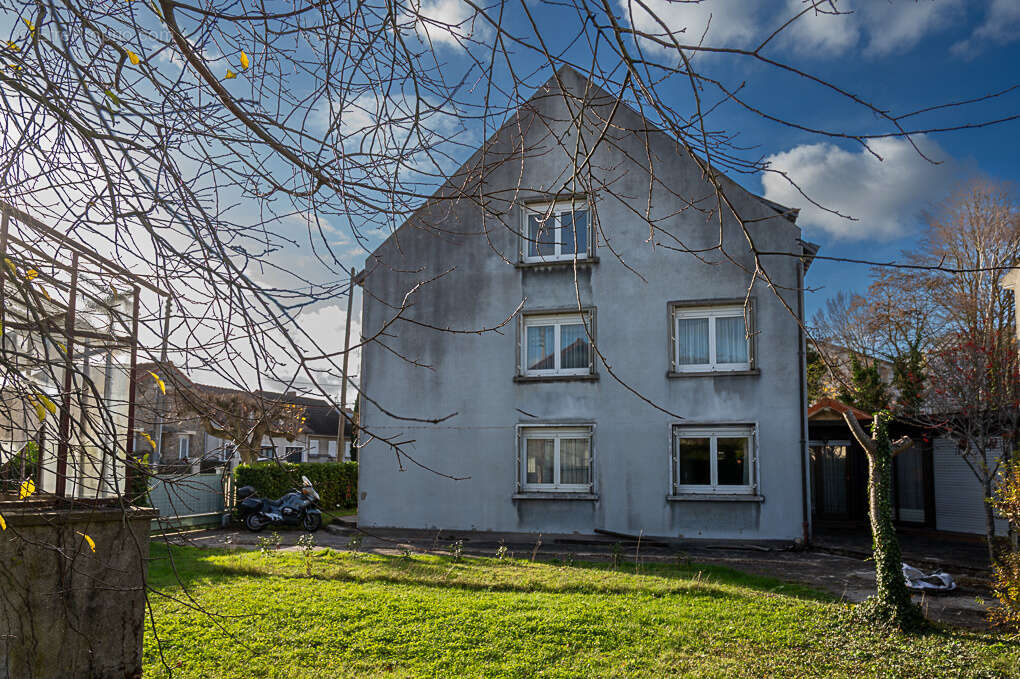 Maison à PARAY-VIEILLE-POSTE