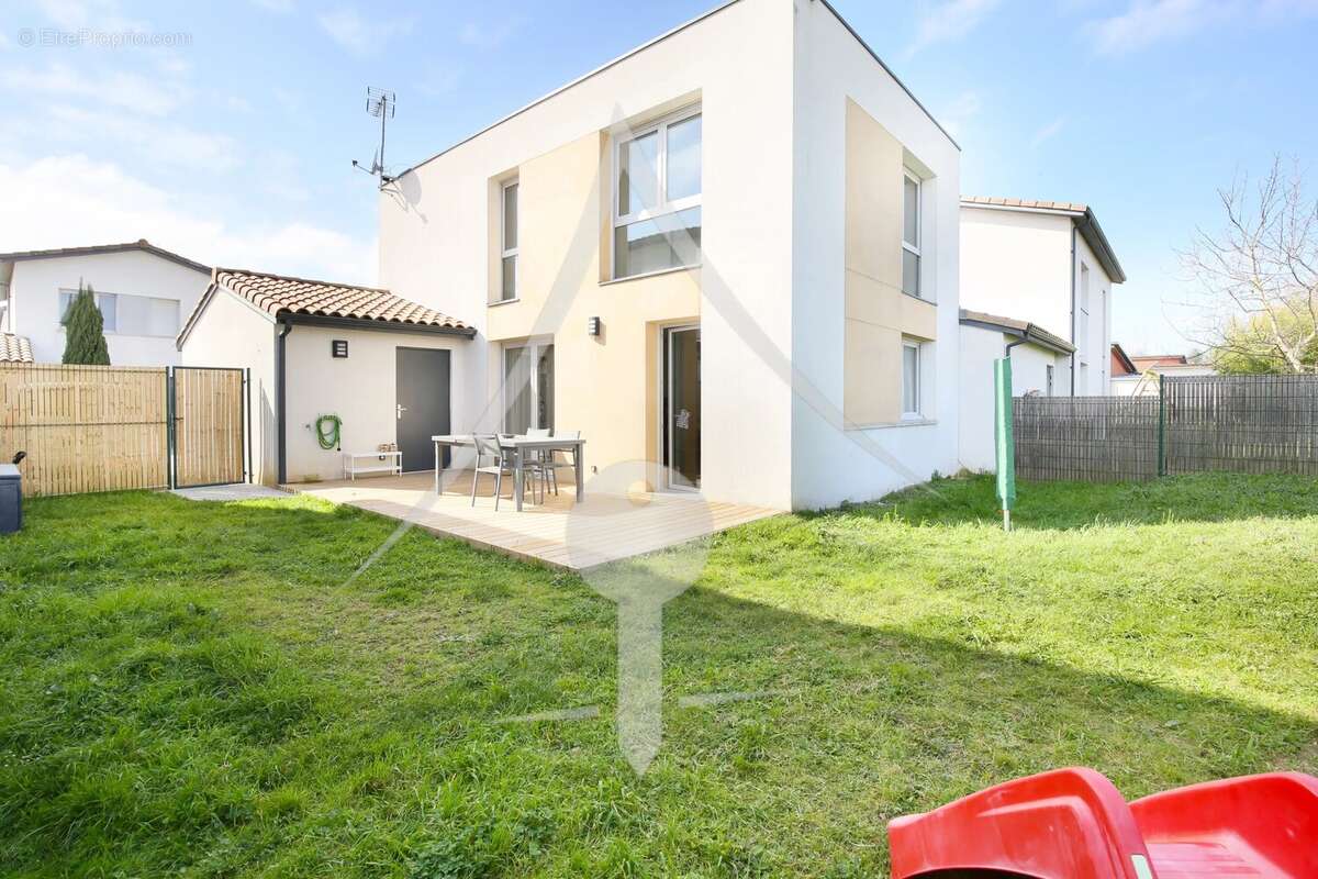 Maison à SEYSSES