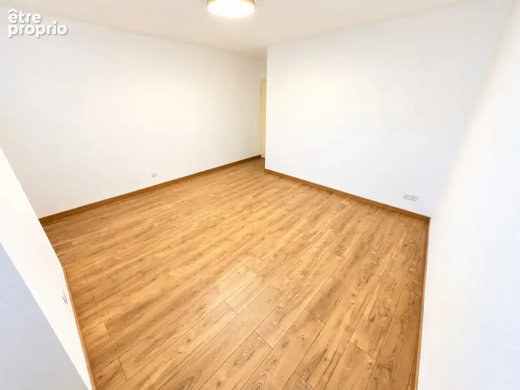 Guebwiller  Appartement T3 rénové à neuf, avec cave et extérieur partagé - photo 8