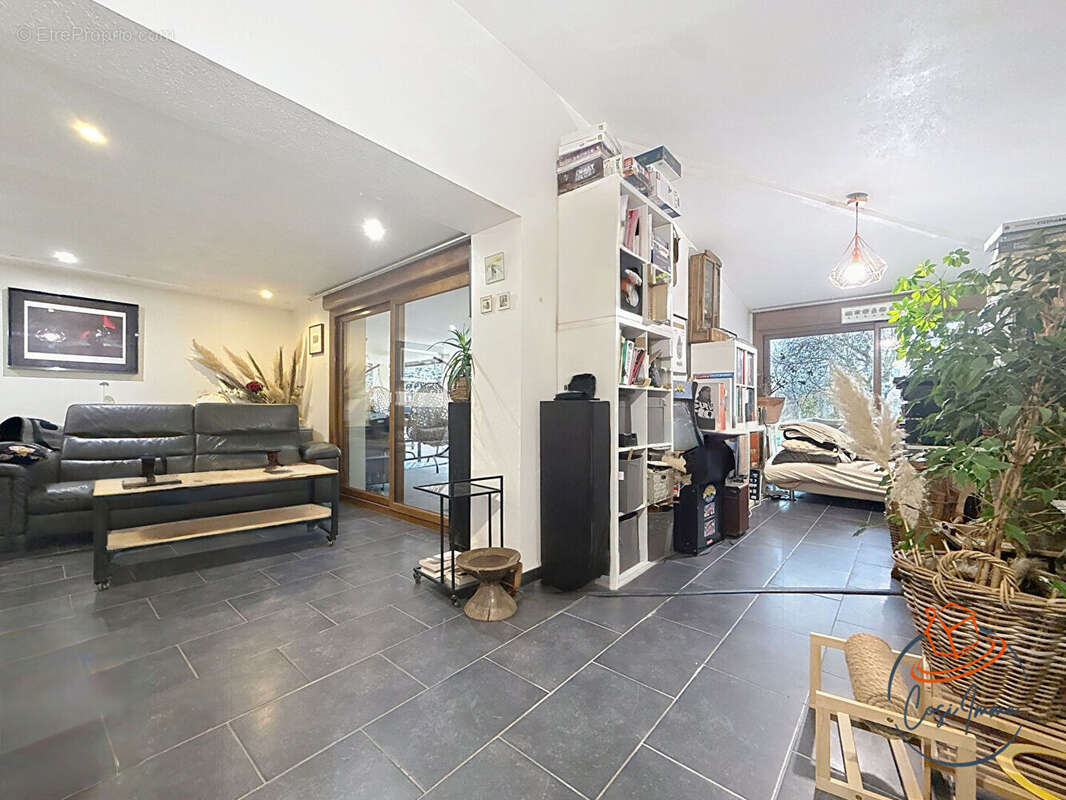 Maison à BELLEGARDE-SUR-VALSERINE