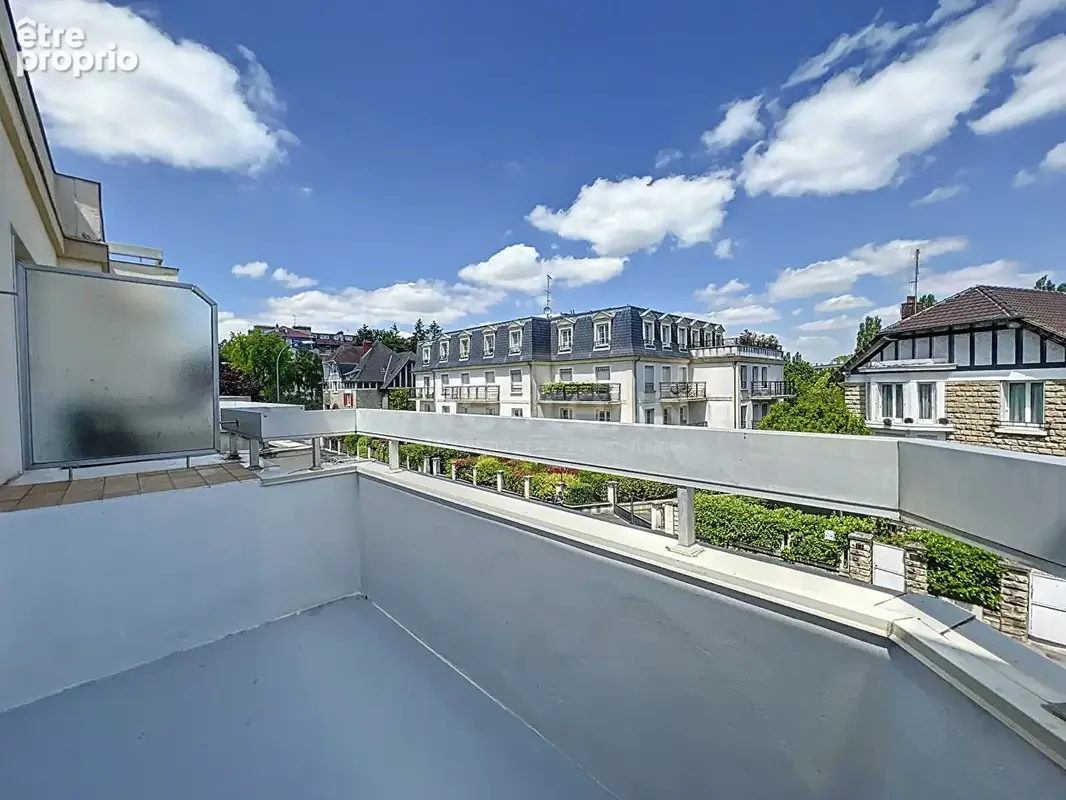 Appartement proche gare de Chantilly ,  3 pièce(s), 74m² habitables, balcons - photo 3