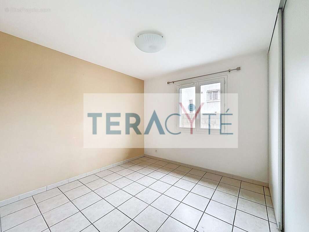 Maison à VILLARS-LES-DOMBES