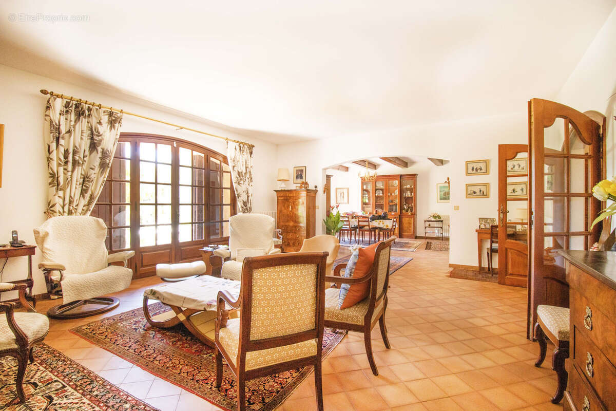 Maison à HYERES