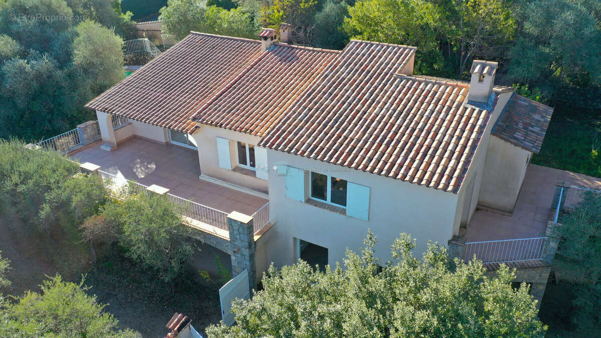 Maison à LE TIGNET
