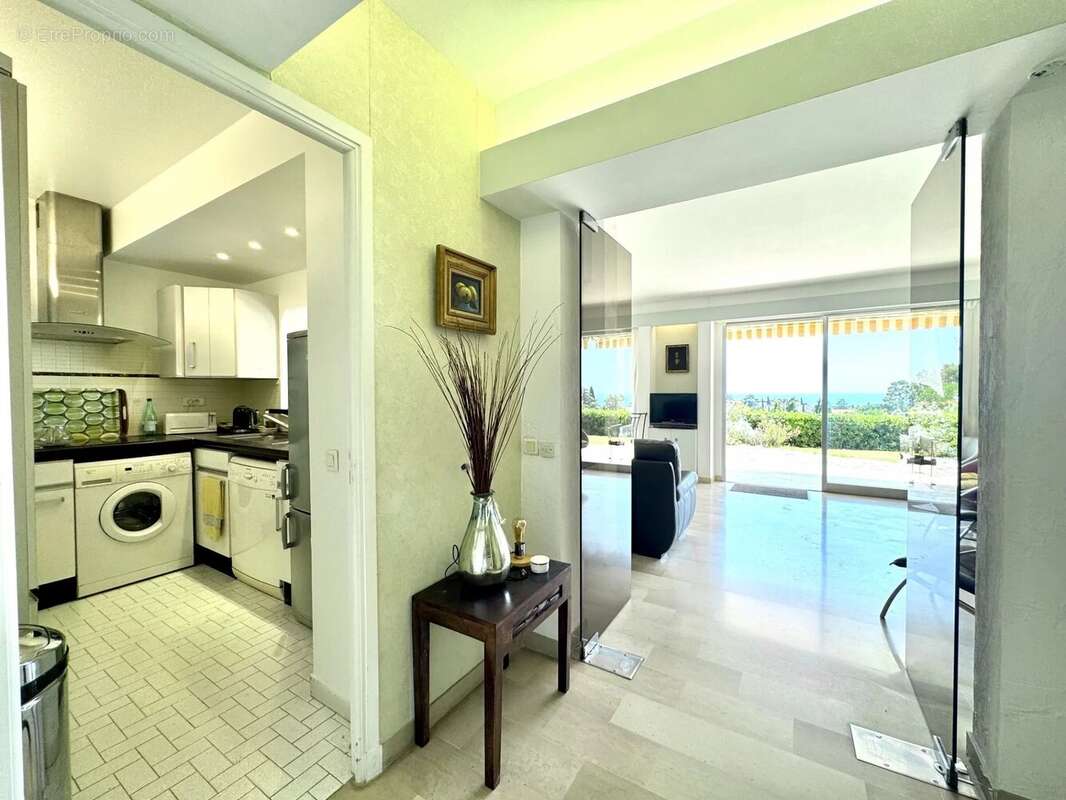 Cannes début de la Croix des gardes-rez de jardin vue mer - photo 8