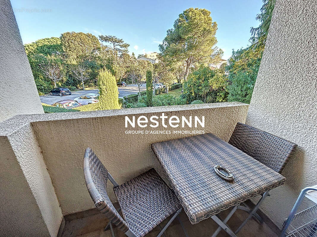 Appartement à VALLAURIS