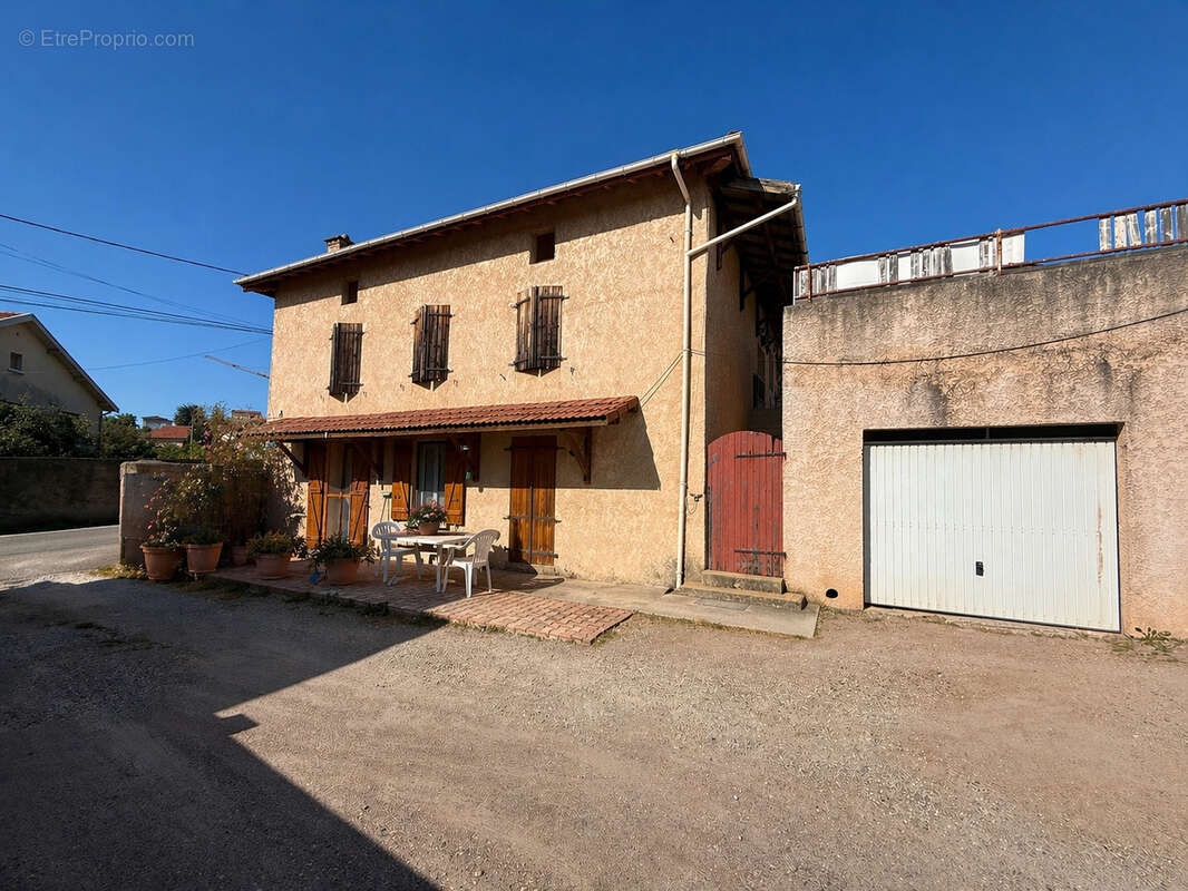 Appartement à CHANAS