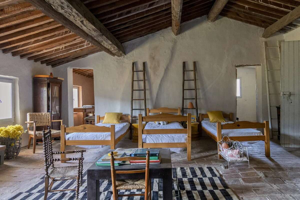 Maison à OLLIOULES