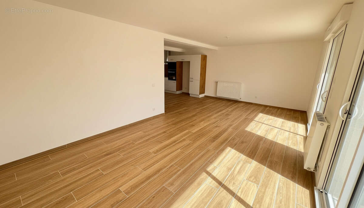 Maison à MAINVILLIERS