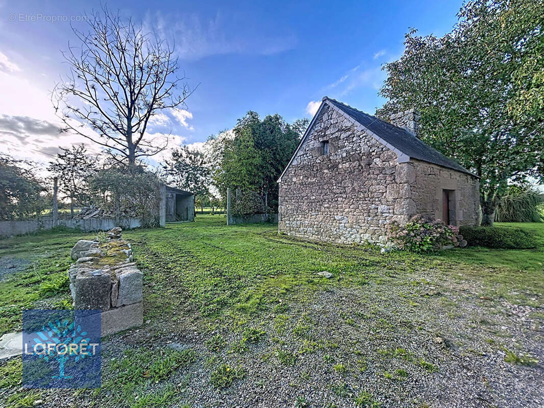 Maison à SAINT-BRICE-EN-COGLES