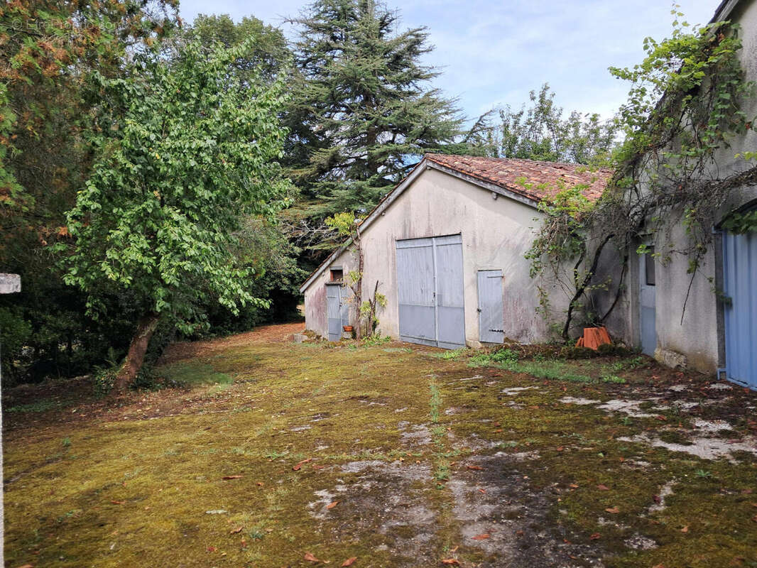 20240904_113717 - Maison à SAINT-LAURENT-DES-COMBES