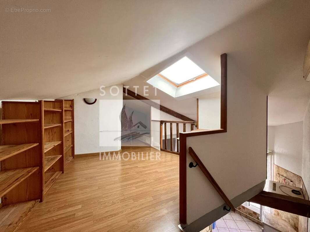 Appartement à BOLLENE