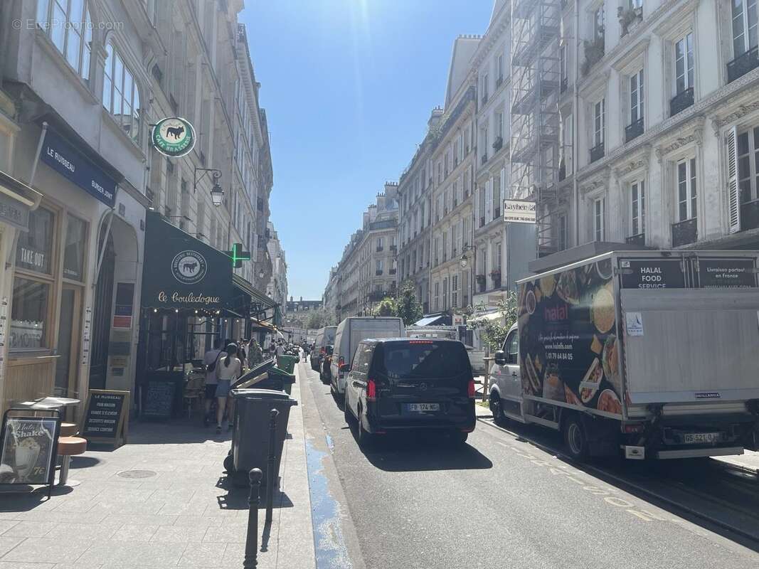 Autre à PARIS-4E