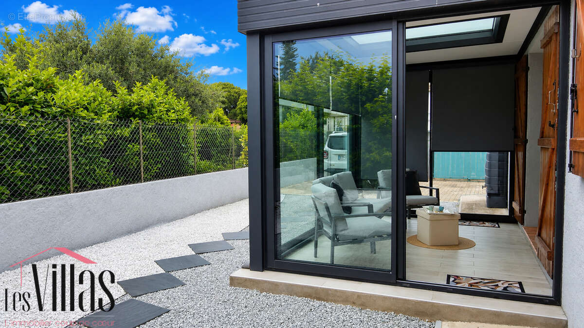 Villa 4 faces de plain-pied avec piscine - photo 5
