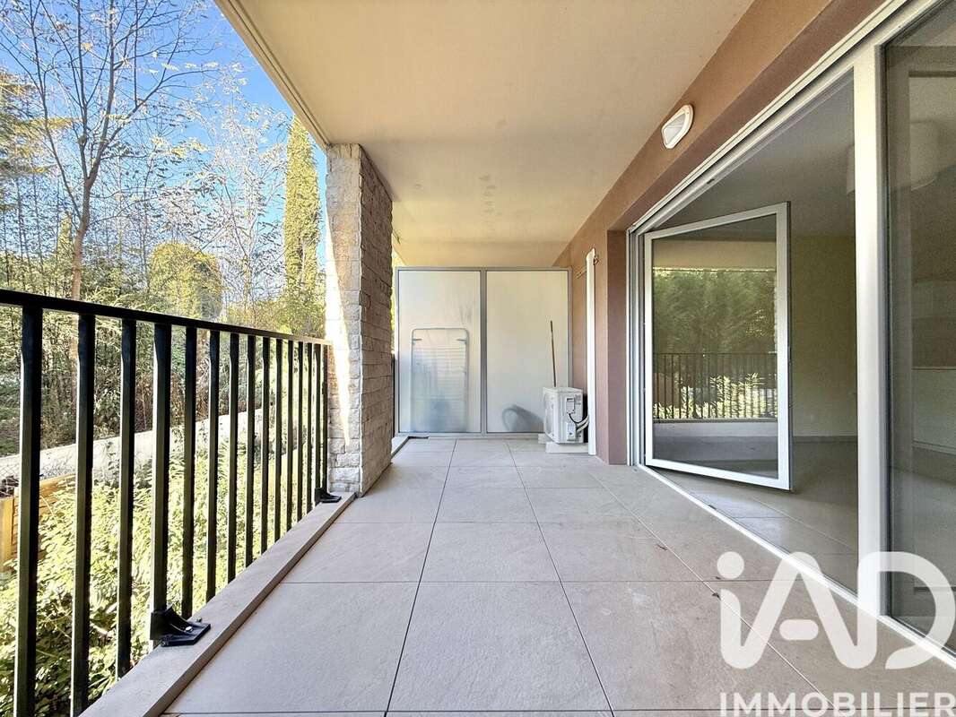 Photo 2 - Appartement à CARROS