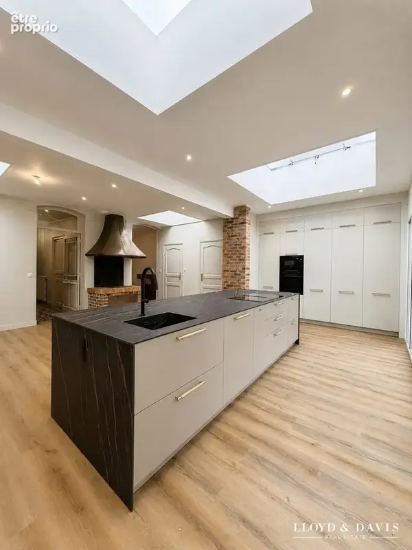 Maison 15 pièces 235 m² à vendre à Compiegne (60200) - photo 3